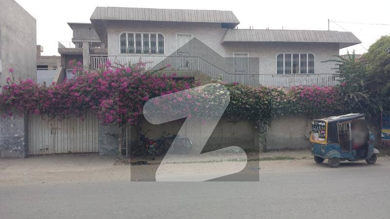 معصوم شاہ روڈ ملتان میں 5 کمروں کا 14 مرلہ مکان 4 کروڑ میں برائے فروخت۔