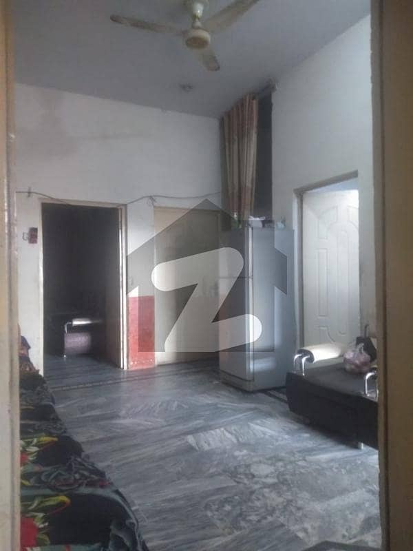 چک شاہانہ روڈ خانیوال میں 3 کمروں کا 5 مرلہ مکان 28 لاکھ میں برائے فروخت۔