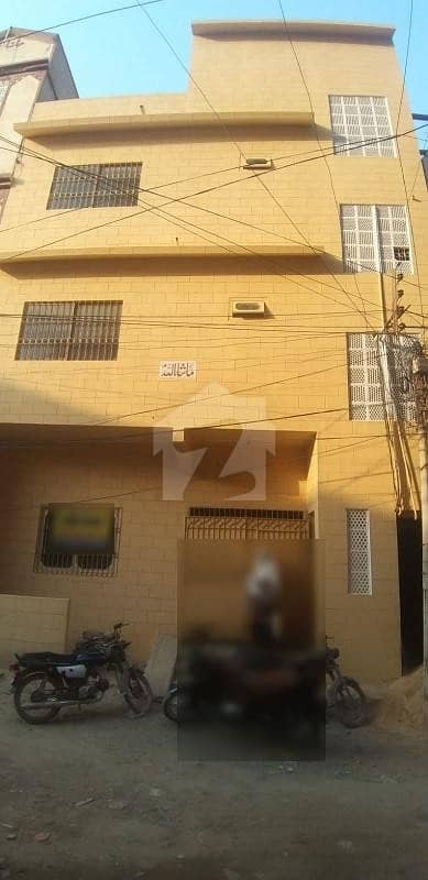 گولڈن ٹاؤن ملیر کراچی میں 11 کمروں کا 5 مرلہ مکان 2.2 کروڑ میں برائے فروخت۔