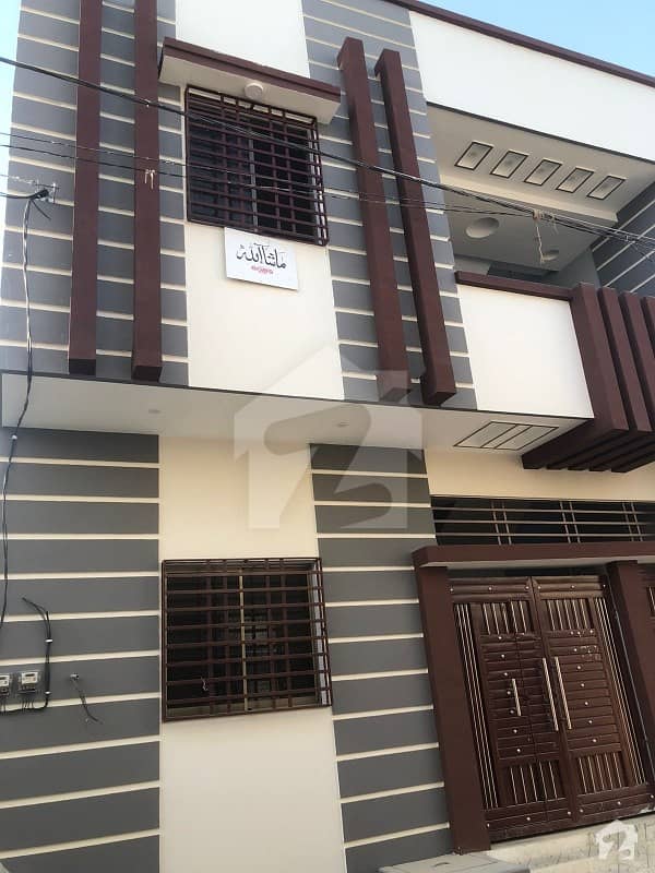 ڈائمنڈ سٹی گلشنِ معمار گداپ ٹاؤن کراچی میں 8 کمروں کا 3 مرلہ مکان 1.2 کروڑ میں برائے فروخت۔