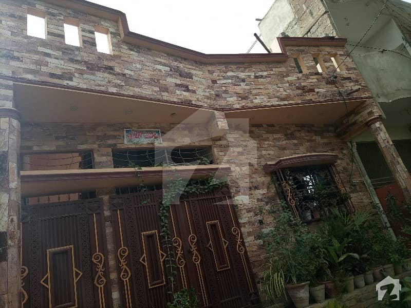 گلشن قادری ملیر کراچی میں 5 کمروں کا 5 مرلہ مکان 1.35 کروڑ میں برائے فروخت۔