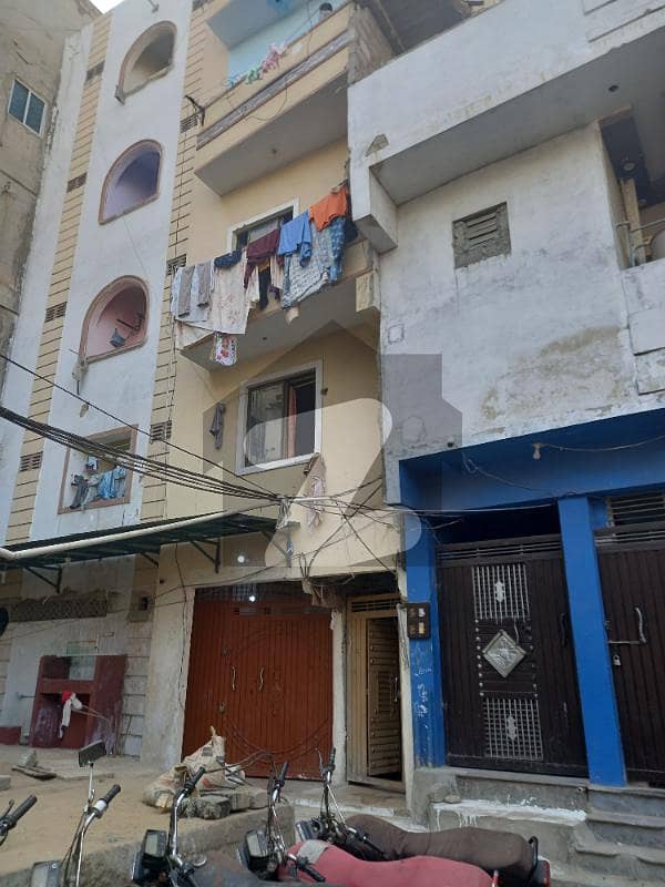 500 Square Feet Flat For Grabs In Saddar Town