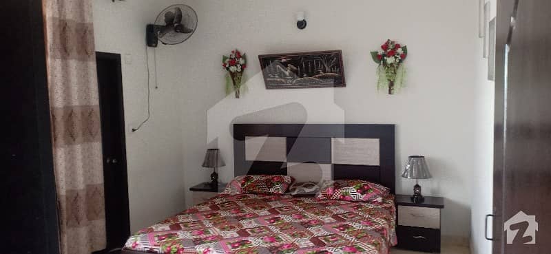 عزیز آباد گلبرگ ٹاؤن کراچی میں 4 کمروں کا 4 مرلہ فلیٹ 38 لاکھ میں برائے فروخت۔