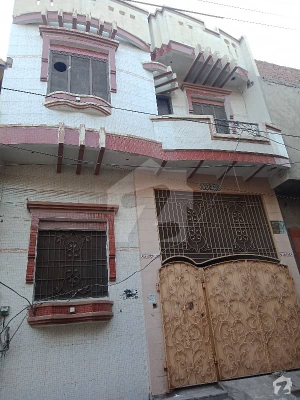 لاہور ۔ شیخوپورہ ۔ فیصل آباد روڈ فیصل آباد میں 4 کمروں کا 4 مرلہ مکان 70 لاکھ میں برائے فروخت۔