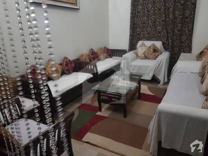 ناظم آباد - بلاک 5ڈی ناظم آباد کراچی میں 3 کمروں کا 10 مرلہ بالائی پورشن 75 لاکھ میں برائے فروخت۔