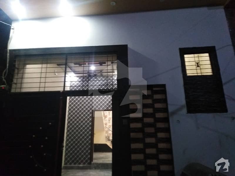 ایمن آباد روڈ گوجرانوالہ میں 3 کمروں کا 3 مرلہ مکان 60 لاکھ میں برائے فروخت۔