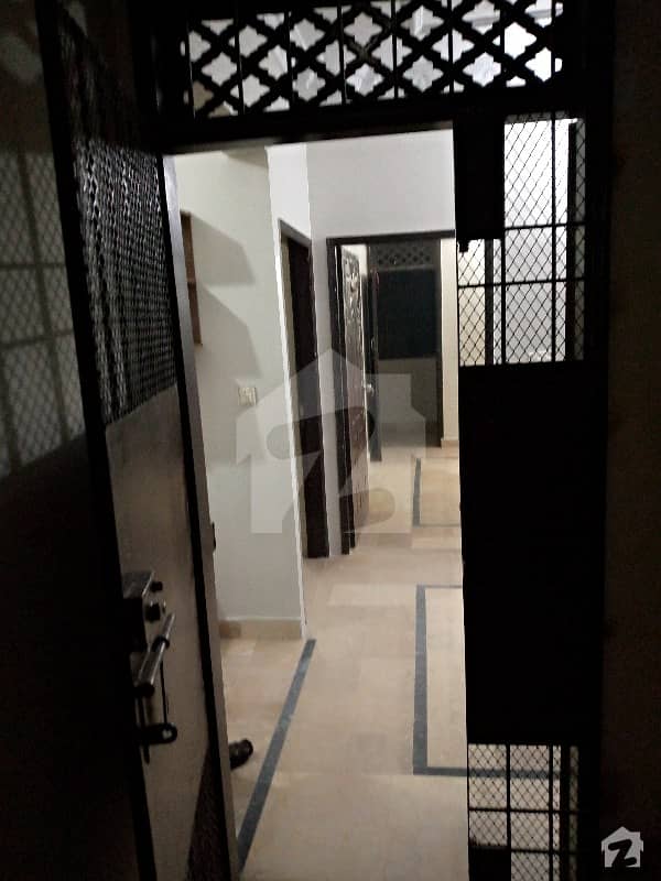 دہلی کالونی کراچی میں 2 کمروں کا 4 مرلہ فلیٹ 55 لاکھ میں برائے فروخت۔