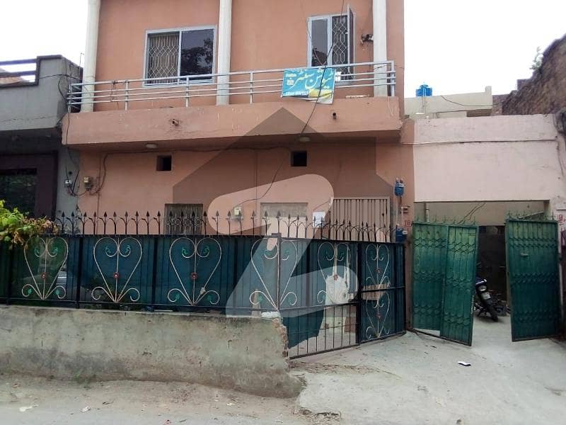 فردوس کالونی لاہور میں 5 کمروں کا 4 مرلہ مکان 1.15 کروڑ میں برائے فروخت۔