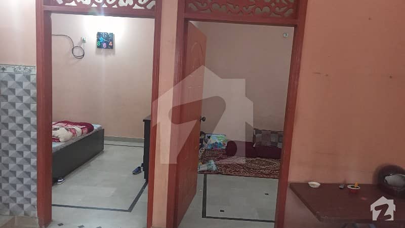 A 720 Square Feet Upper Portion Located In Malik Co-Operative Housing Society Is Available For Rent