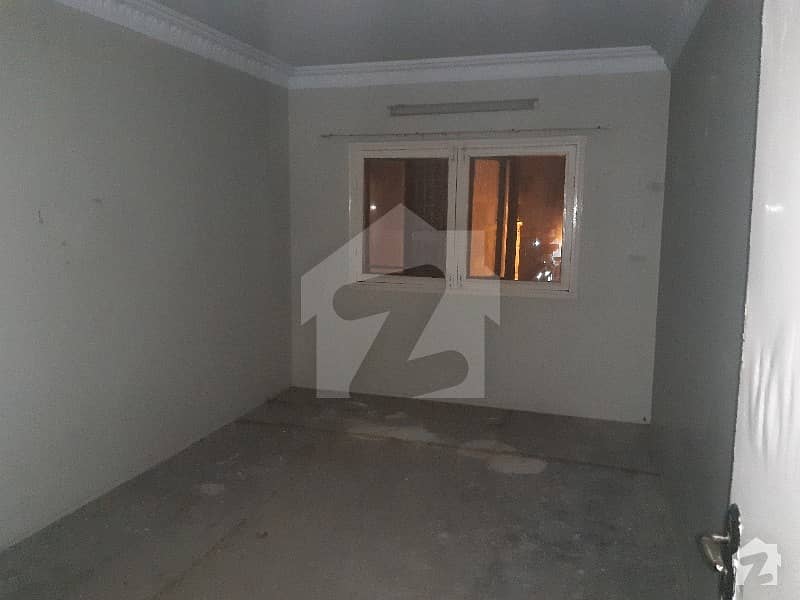 2000 Square Feet Flat Is Available For Rent In Pechs