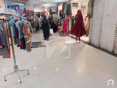 ڈیفنس گارڈن کراچی میں 1 مرلہ دکان 1.15 کروڑ میں برائے فروخت۔