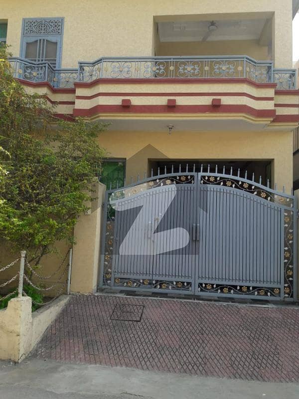 سوان گارڈن ۔ بلاک بی سوان گارڈن اسلام آباد میں 5 کمروں کا 6 مرلہ مکان 1.9 کروڑ میں برائے فروخت۔