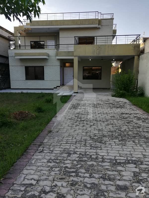 4500 Square Feet House In Sector F-1 For Sale At Good Location
