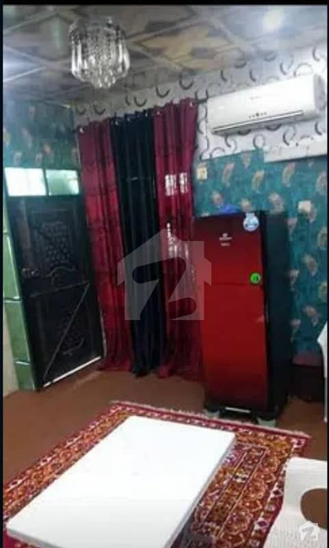 Room Spread Over 2250 Square Feet In Allama Iqbal Town - Kamran Block Available