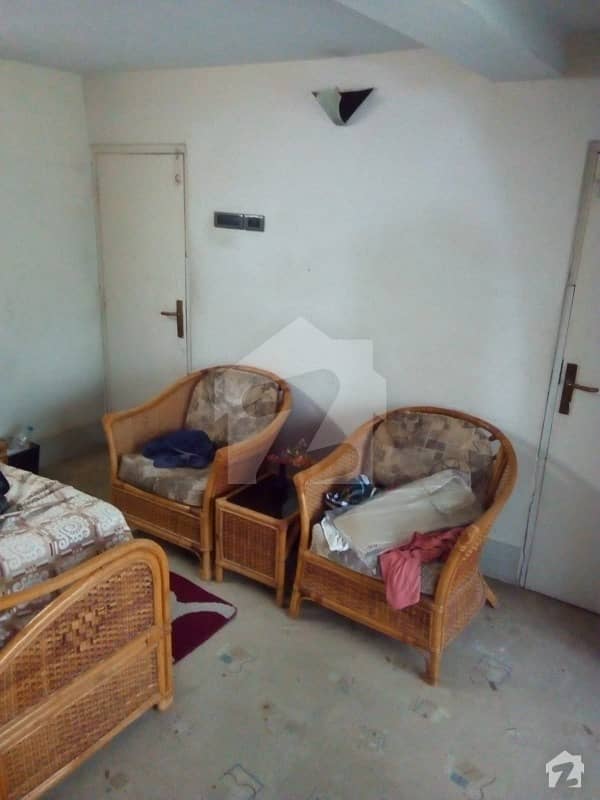 لطیف آباد حیدر آباد میں 1 کمرے کا 1 مرلہ کمرہ 15 ہزار میں کرایہ پر دستیاب ہے۔