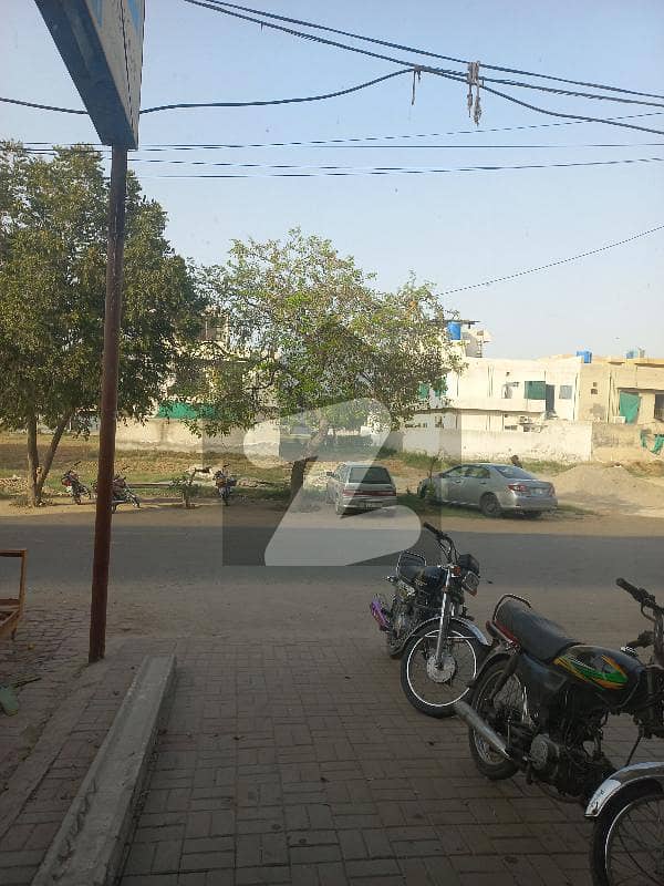 ائیر لائن ہاؤسنگ سوسائٹی لاہور میں 1 کنال رہائشی پلاٹ 3 کروڑ میں برائے فروخت۔