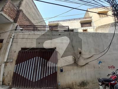 علامہ اقبال ٹاؤن ۔ نیلم بلاک علامہ اقبال ٹاؤن لاہور میں 6 کمروں کا 8 مرلہ مکان 1.65 کروڑ میں برائے فروخت۔