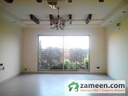 Owner Built 1 Kanal Bungalow For Sale