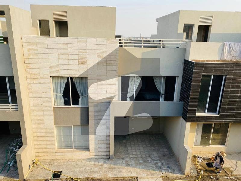 کارساز ولاز ڈی ۔ 12 اسلام آباد میں 5 کمروں کا 10 مرلہ مکان 1 لاکھ میں کرایہ پر دستیاب ہے۔