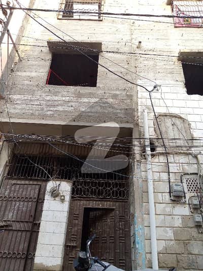 سلمان فارسی سوسائٹی شاہ فیصل ٹاؤن کراچی میں 7 کمروں کا 5 مرلہ مکان 1.5 کروڑ میں برائے فروخت۔