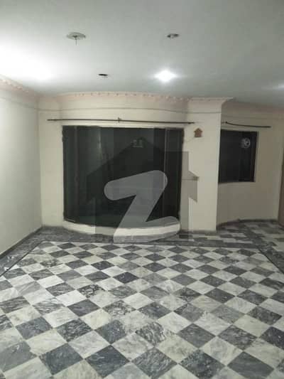 ریونیو سوسائٹی - بلاک اے ریوینیو سوسائٹی لاہور میں 2 کمروں کا 5 مرلہ بالائی پورشن 26 ہزار میں کرایہ پر دستیاب ہے۔