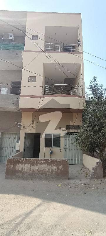 احمد ہاؤسنگ سوسائٹی لاہور میں 6 کمروں کا 5 مرلہ مکان 75 لاکھ میں برائے فروخت۔