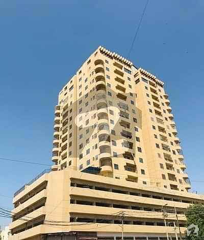 ایم ٹی خان روڈ کراچی میں 3 کمروں کا 8 مرلہ فلیٹ 2.35 کروڑ میں برائے فروخت۔