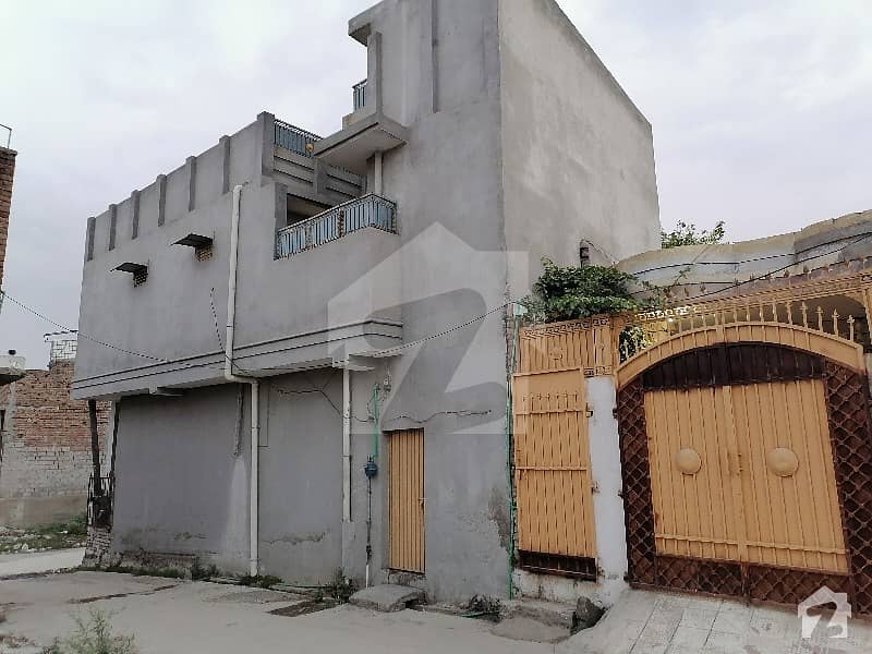 حکیم آباد نوشہرہ میں 3 کمروں کا 10 مرلہ مکان 95 لاکھ میں برائے فروخت۔