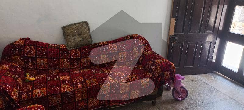 A Master Bed Bath Semi Furnished Room Available For Rent