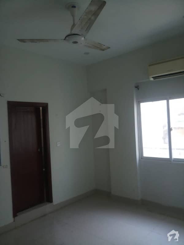 2 Bedrooms Studio Apartment Lounge Kitchen Dha 6 Rent