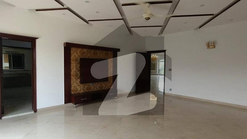 4 Kanal House In Only Rs 250,000,000