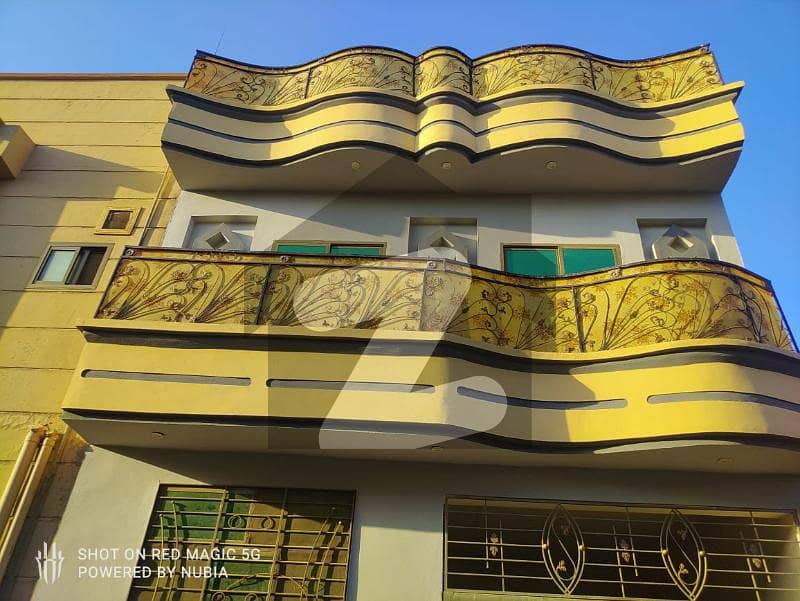 ورسک روڈ پشاور میں 4 کمروں کا 3 مرلہ مکان 1.15 کروڑ میں برائے فروخت۔