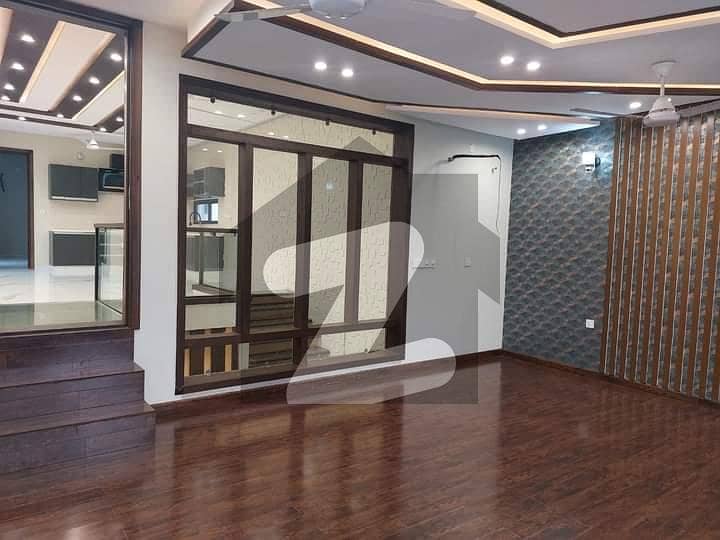 1 Kanal House For Sale At Prime Location In Reasonable Price At Very Hot Location