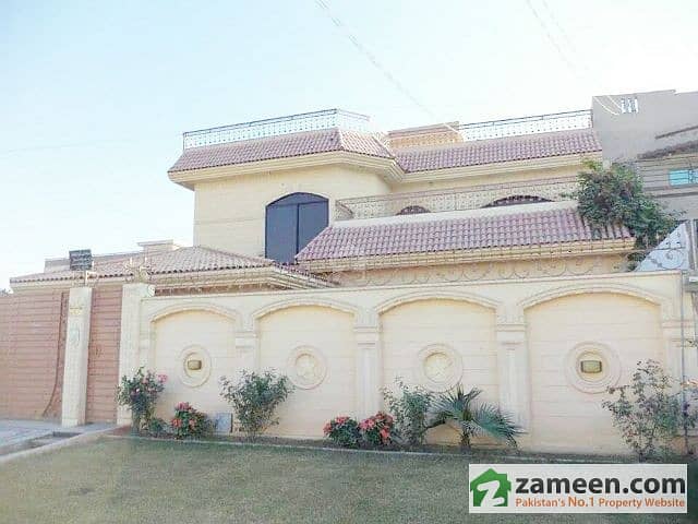 1 Kanal Fancy Corner South Open Home On Double Road At Prime Location In Hayatabad