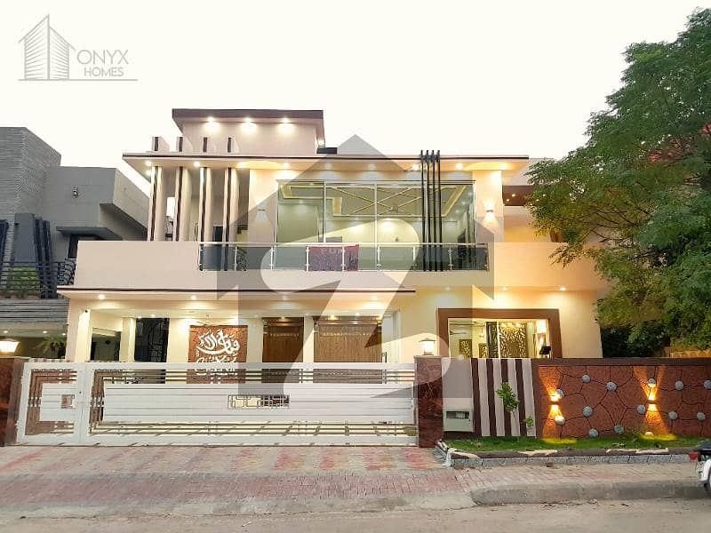 Luxury 1 Kanal Amazing House Near Civic Center In Bahria Town