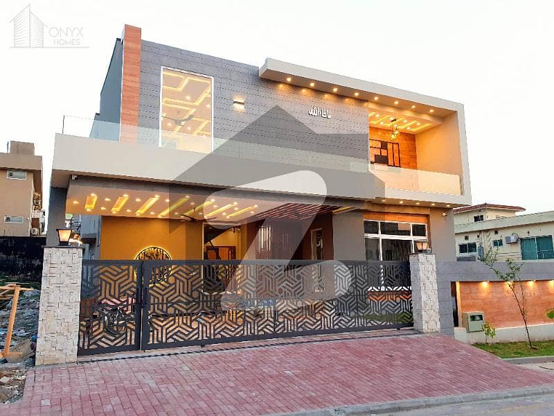 Designer House With Swimming Pool Having State Of The Art Finishing