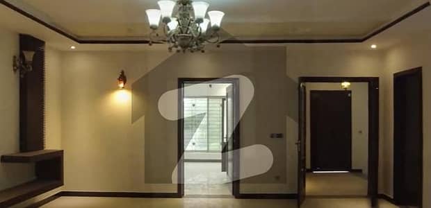 پاک عرب ہاؤسنگ سوسائٹی فیز 1 پاک عرب ہاؤسنگ سوسائٹی لاہور میں 7 کمروں کا 10 مرلہ مکان 1.15 لاکھ میں کرایہ پر دستیاب ہے۔