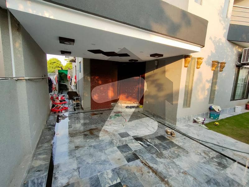 Well Maintained Solid Construction Beautiful Old House Well Maintained Solid Construction Beautiful Old House