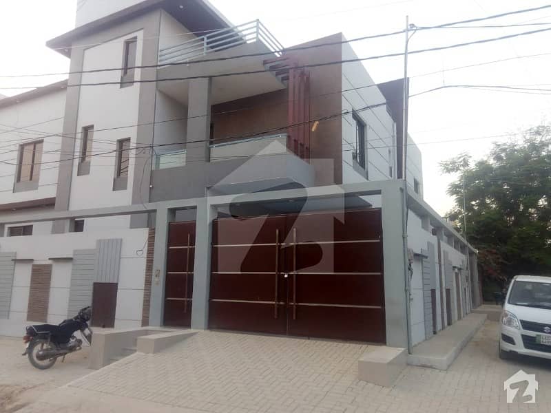 250 Sq Yards New Brand Town House Available For Rent