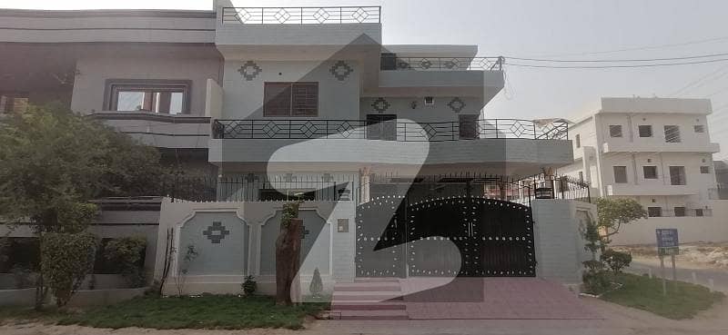 11 Marla Triple Storey House Is Available For Sale In Wapda Town Lahore