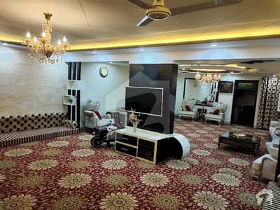 حیات آباد فیز 2 حیات آباد پشاور میں 9 کمروں کا 2 کنال مکان 16.44 کروڑ میں برائے فروخت۔