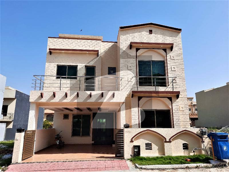 7 Marla House For Sale In Usman Block