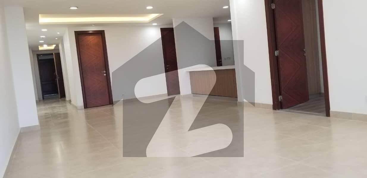 963 Square Feet Flat For Sale In Goldcrest Mall & Residency Lahore In Only Rs. 22,150,000