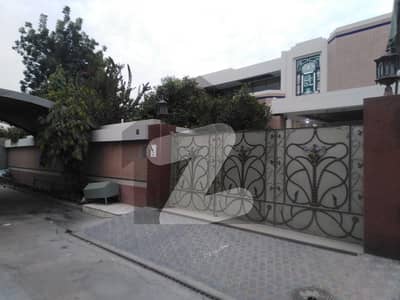 Bilal Road House Available For Sale