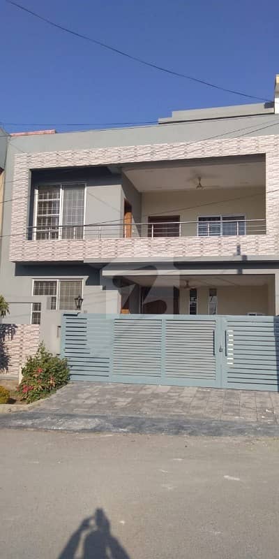 10 marla house for sale at block B sector D-17