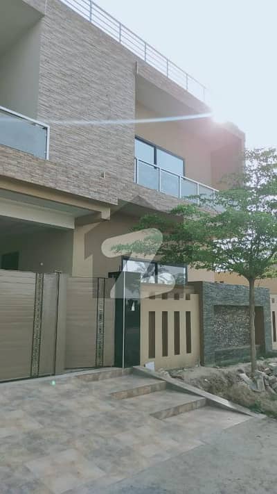10 Marla Brand New House For Sale In Eden Orchard
