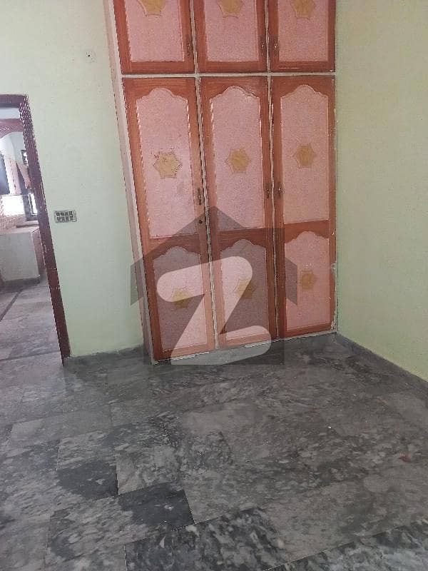 اعوان ٹاؤن ۔ احمد بلاک اعوان ٹاؤن لاہور میں 3 کمروں کا 2 مرلہ مکان 55 لاکھ میں برائے فروخت۔