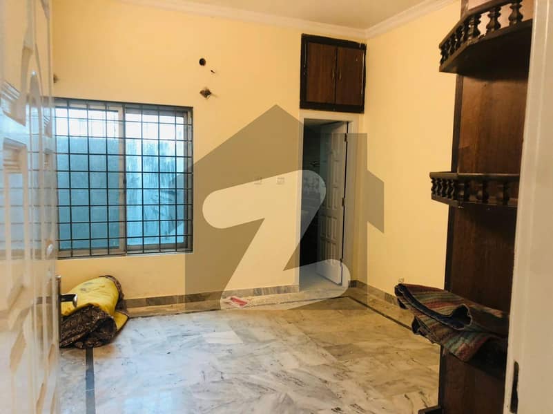 سوان گارڈن ۔ بلاک ایچ سوان گارڈن اسلام آباد میں 4 کمروں کا 6 مرلہ مکان 1.55 کروڑ میں برائے فروخت۔