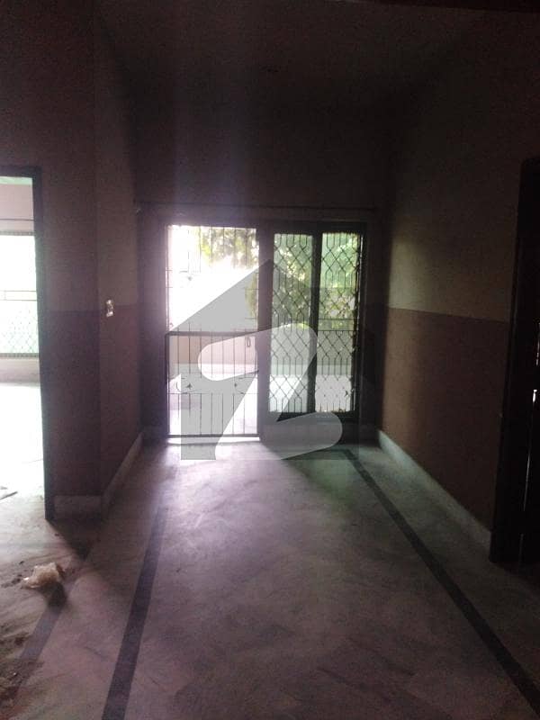 Aesthetic Upper Portion Of 2700 Square Feet For Rent Is Available