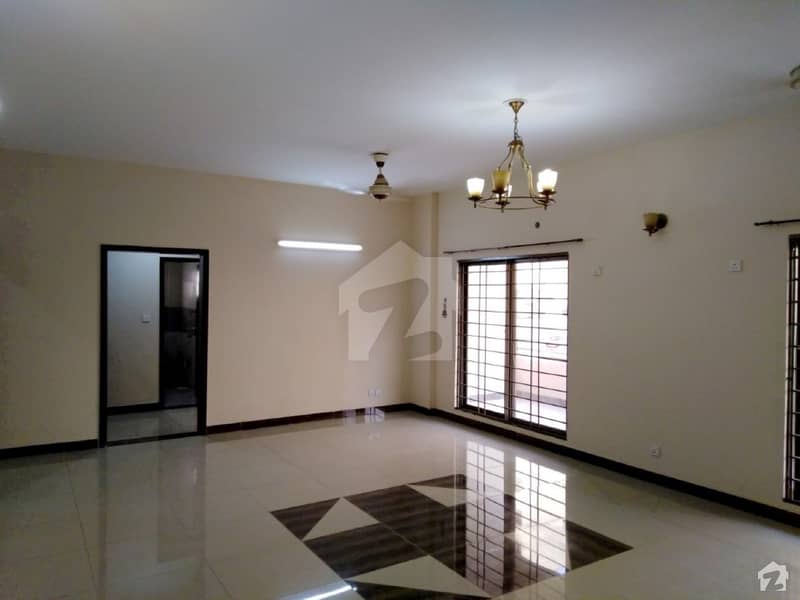 West Open Top Floor Flat Is Available For Sale In G +9 Building